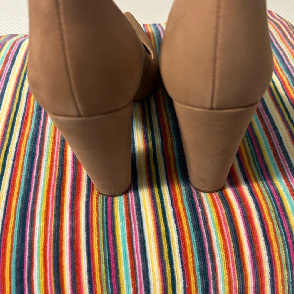 Steve Madden heels like new nubuck suede - Picture 3 of 10